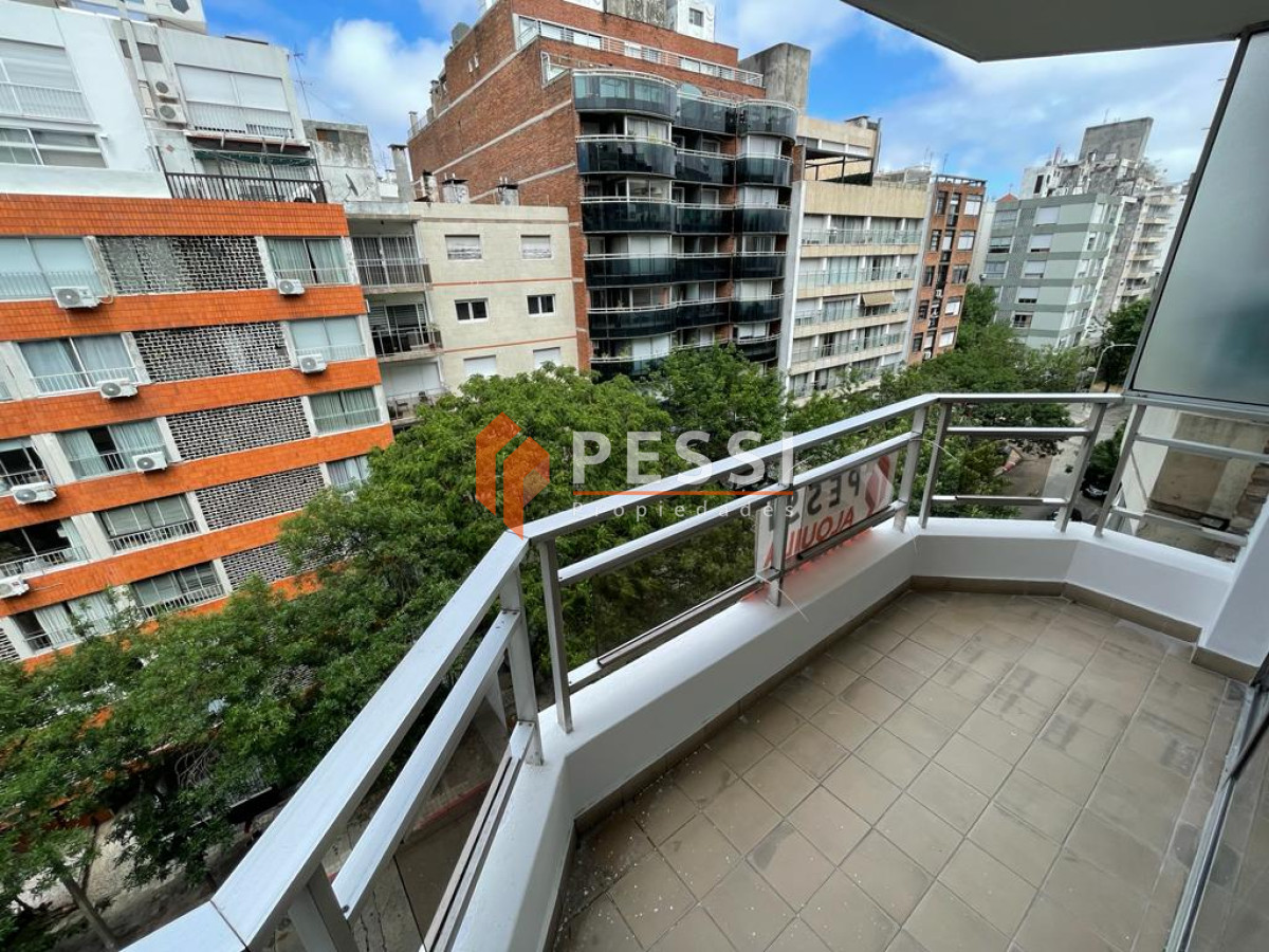 Apartamento ID.2321 - Alquiler apartamento 2 dormitorios y garage en Pocitos 