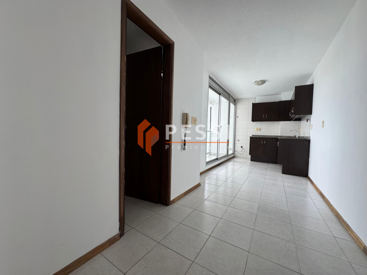 Apartamento ID.1435 - Apartamento en alquiler Parque Rodó 2 dormitorios