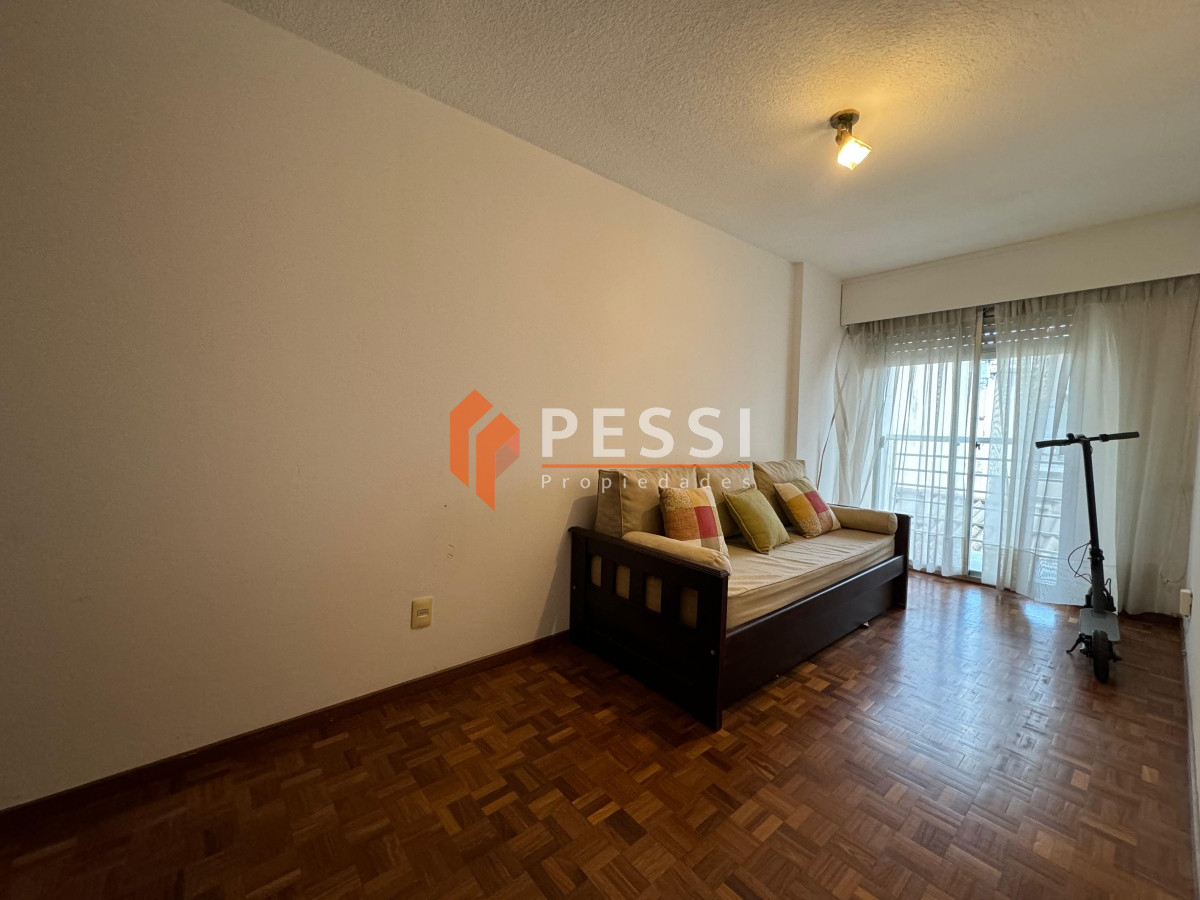 Apartamento ID.2403 - Alquiler apartamento 2 dormitorios con garage en Pocitos 