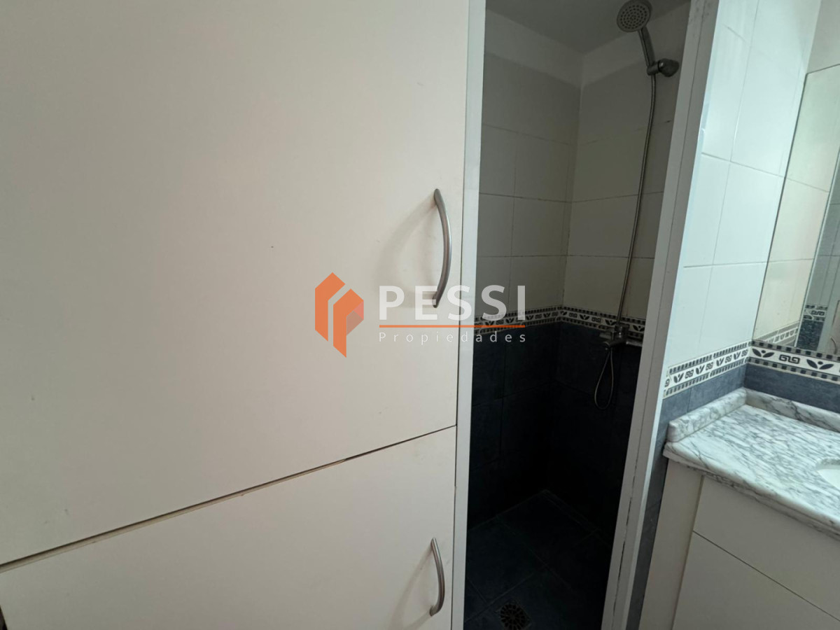 Apartamento ID.1137 - Alquiler apartamento 2 dormitorios con balcón en Punta Carretas 