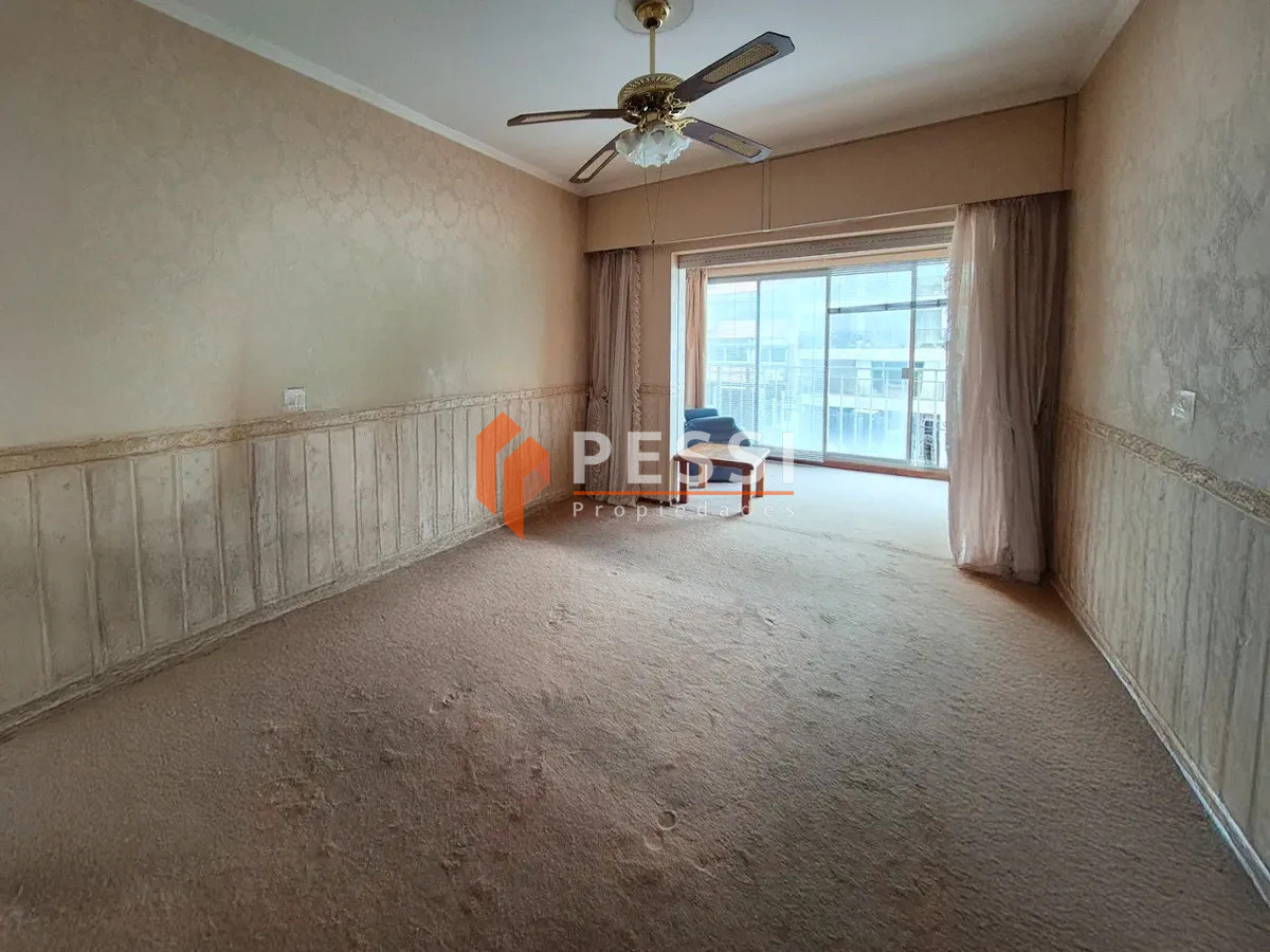 Apartamento ID.2525/Venta-apartamento-3-dormitorios-y-servicio-con-garaje-doble-y-vista-a-la-rambla - Venta apartamento 3 dormitorios y servicio con garaje doble y vista a la rambla