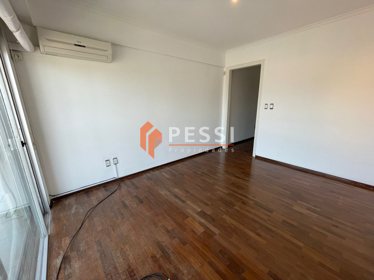 Apartamento ID.1072/Venta-Apartamento-con-renta,-3-Dormitorios-y-terraza-frente-al-mar-en-Punta-Carretas - Venta Apartamento con renta, 3 Dormitorios y terraza frente al mar en Punta Carretas