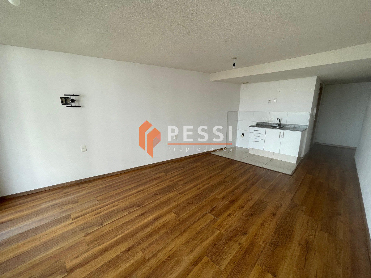 Apartamento ID.2095 - Alquiler monoambiente con terraza en Cordón