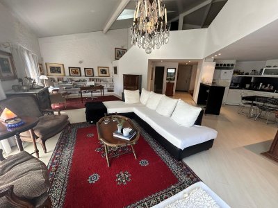 Alquiler Apartamento Loft con Garage en Pocitos 