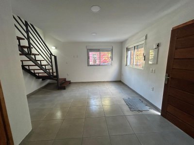 Alquiler apartamento duplex 2 dormitorios en La Comercial