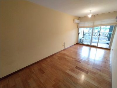 Alquiler apartamento 1 dormitorio con patio y garage en Pocitos