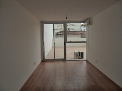 Alquiler apartamento 1 dormitorio con patio en Pocitos 