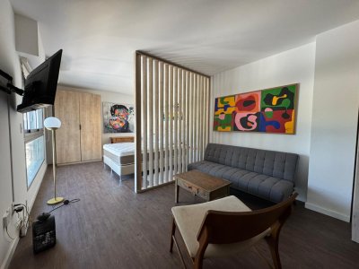 Alquiler monoambiente amoblado en Pocitos 