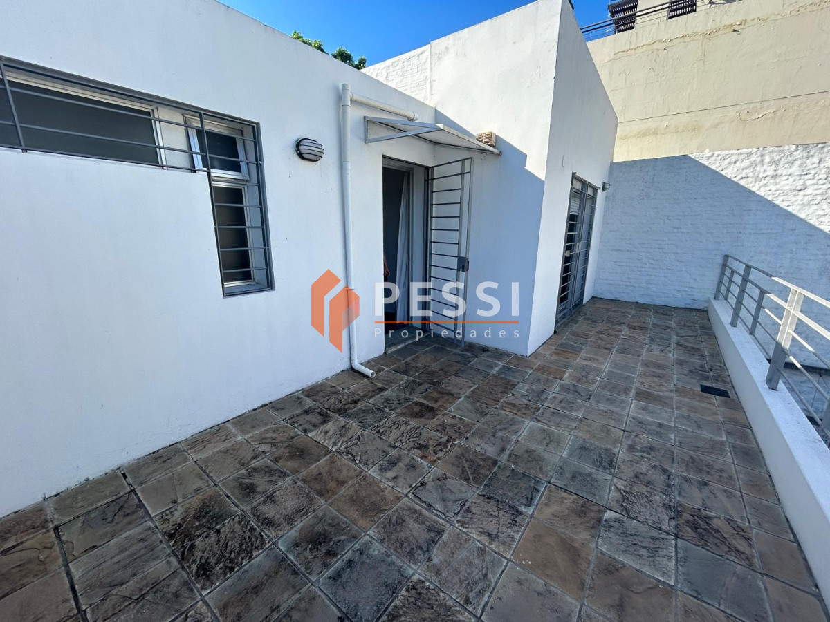 Casa ID.2451/Venta-casa-3-dormitorios-en-punta-carretas - Venta casa 3 dormitorios en punta carretas