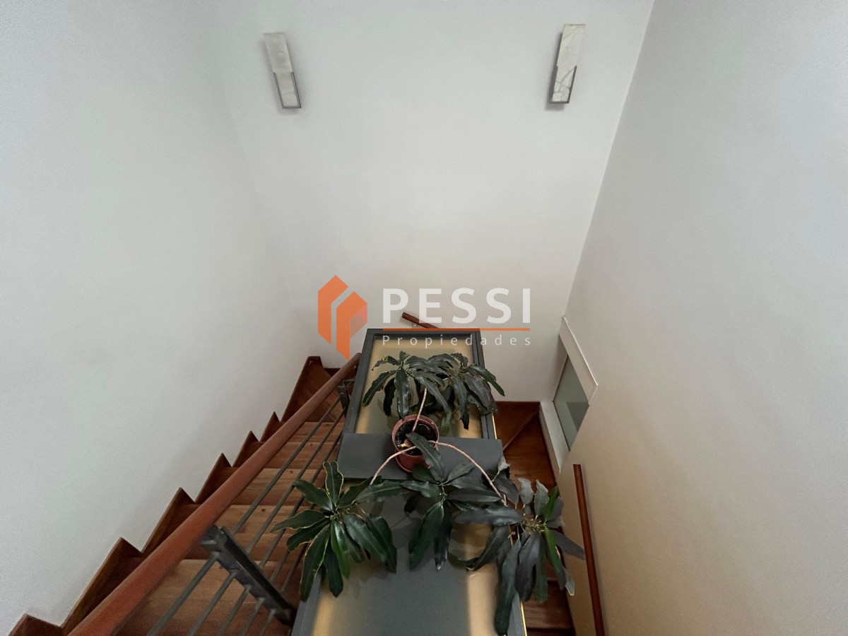 Casa ID.2451/Venta-casa-3-dormitorios-en-punta-carretas - Venta casa 3 dormitorios en punta carretas