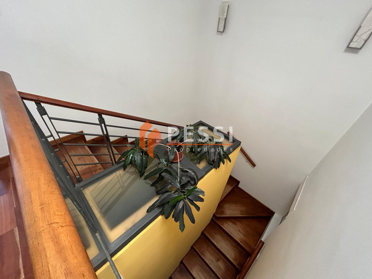 Casa ID.2451/Venta-casa-3-dormitorios-en-punta-carretas - Venta casa 3 dormitorios en punta carretas