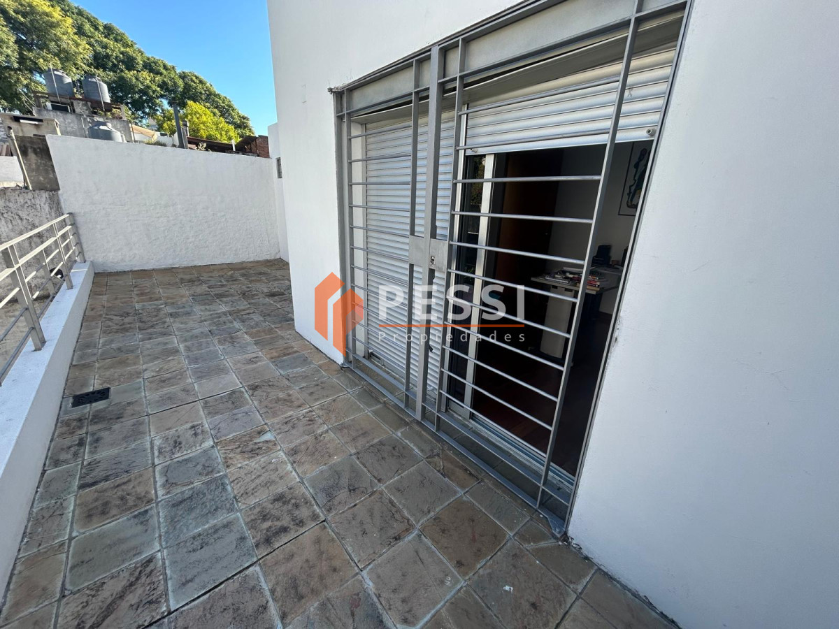 Casa ID.2451/Venta-casa-3-dormitorios-en-punta-carretas - Venta casa 3 dormitorios en punta carretas