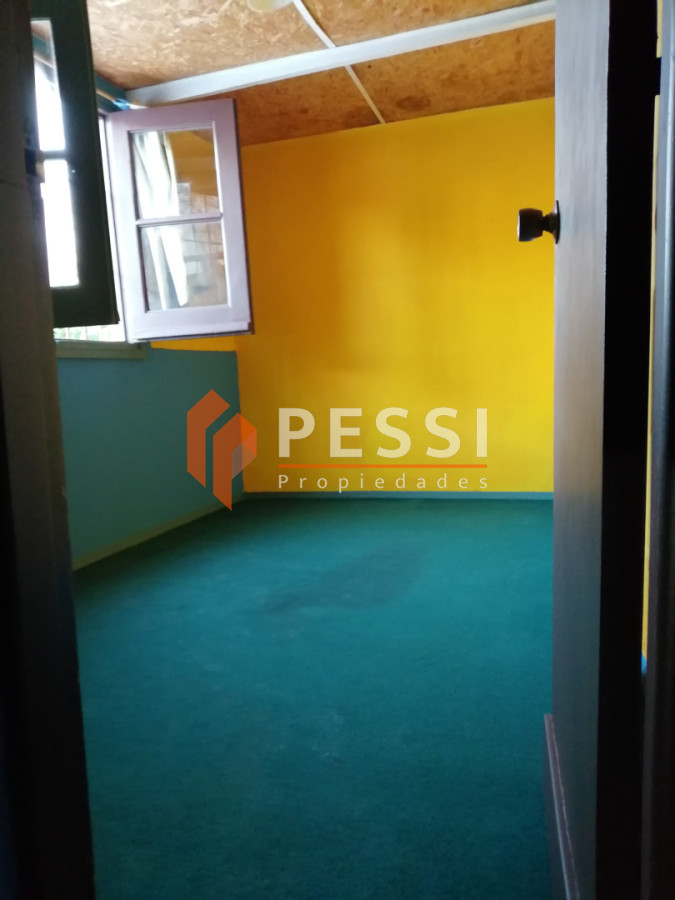 Casa ID.2483/Venta-casa-3-dormitorios-y-apartamento-al-fondo-rentado-en-Brazo-Oriental- - Venta casa 3 dormitorios y apartamento al fondo rentado en Brazo Oriental 