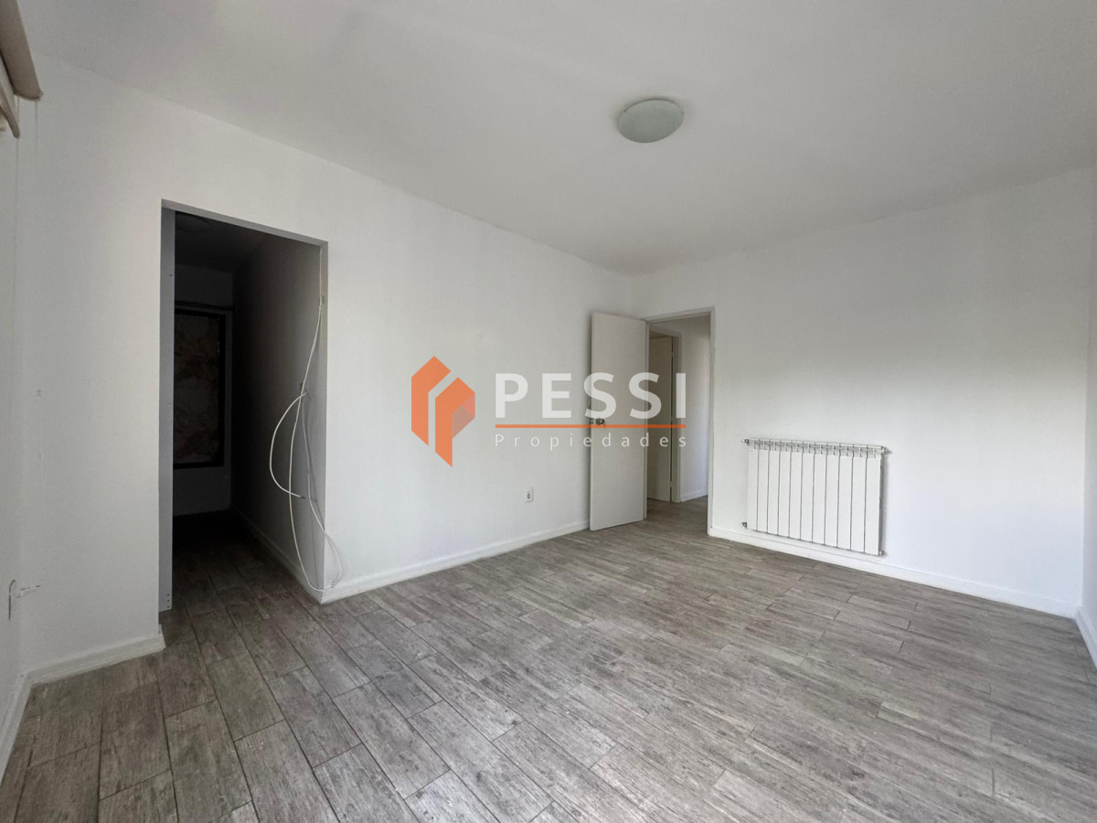 Casa ID.2498 - Alquiler Casa 3 dormitorios con parrillero y garage en Parque Miramar