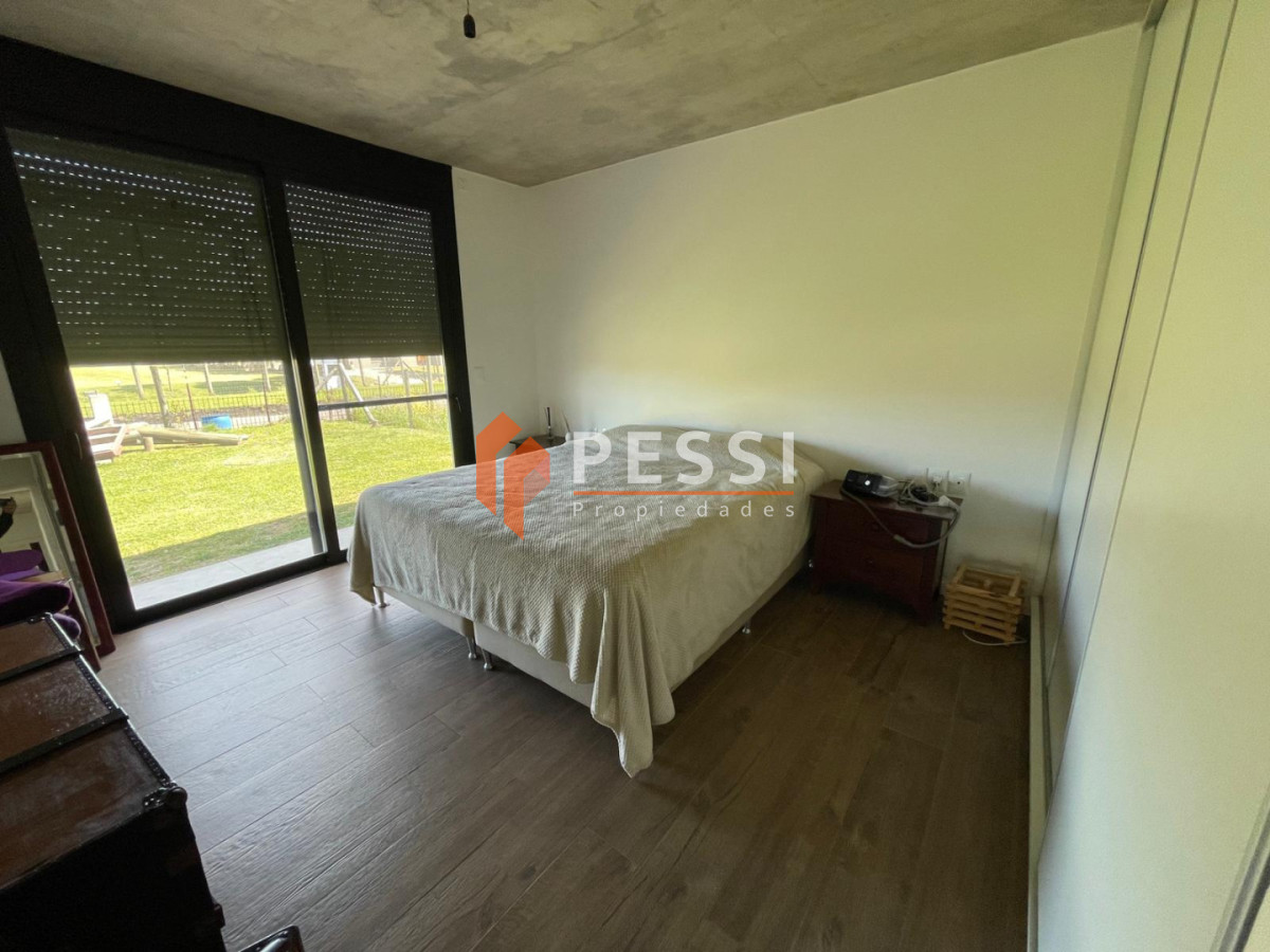 Casa ID.2482/Venta-casa-4-dormitorios,-3-baños-y-piscina-en-La-Juana - Venta casa 4 dormitorios, 3 baños y piscina en La Juana