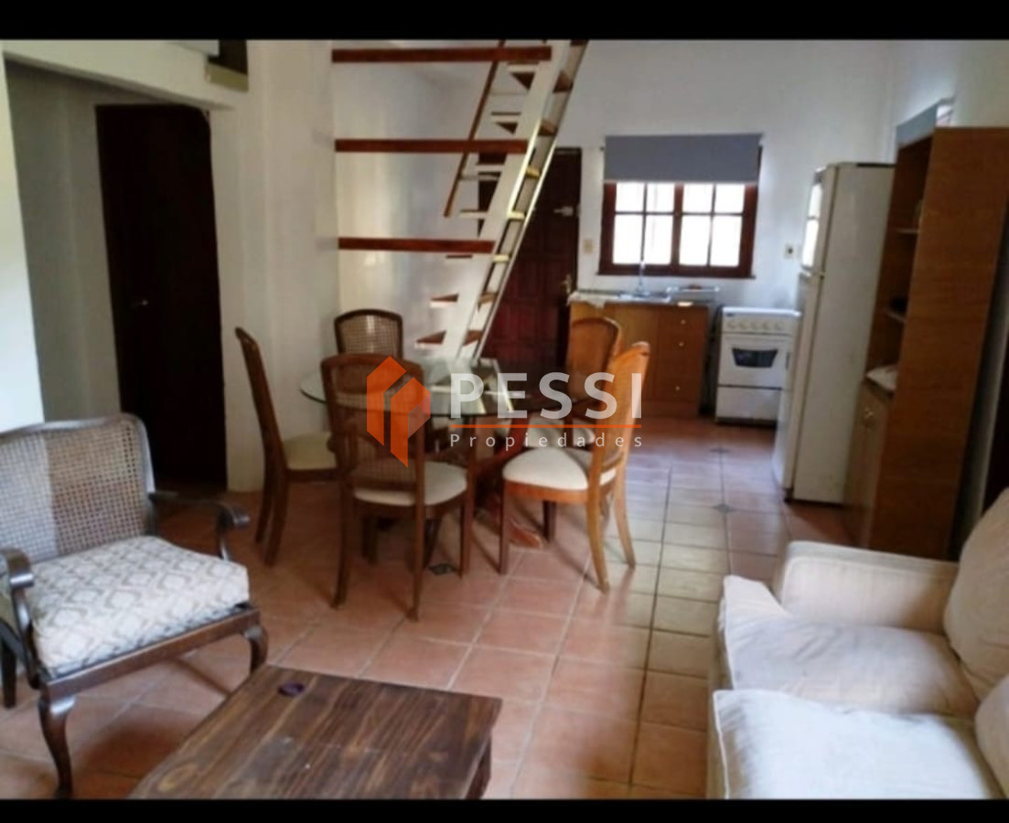 Casa ID.2484/Venta-casa-4-dormitorios-en-Las-Flores - Venta casa 4 dormitorios en Las Flores