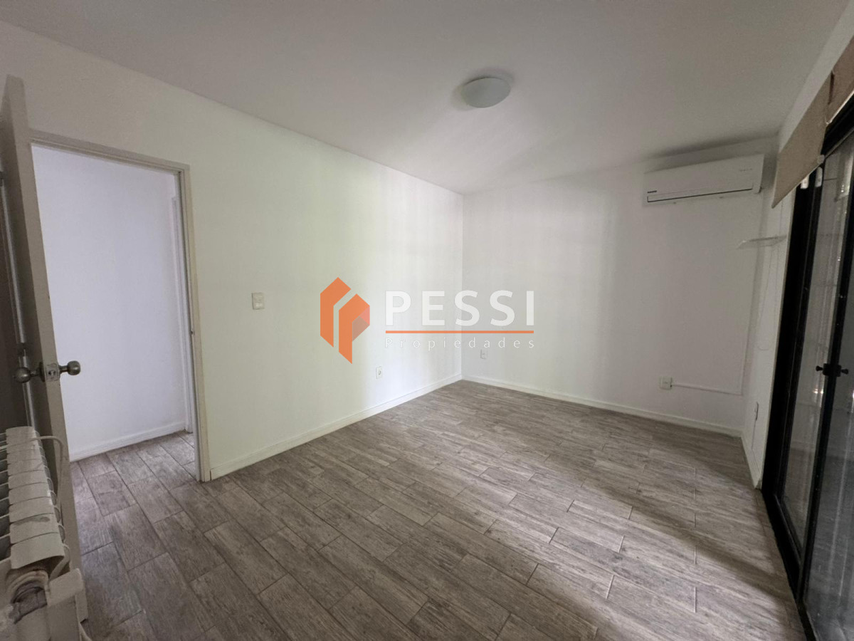 Casa ID.2498 - Alquiler Casa 3 dormitorios con parrillero y garage en Parque Miramar