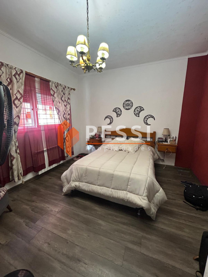 Casa ID.2483/Venta-casa-3-dormitorios-y-apartamento-al-fondo-rentado-en-Brazo-Oriental- - Venta casa 3 dormitorios y apartamento al fondo rentado en Brazo Oriental 