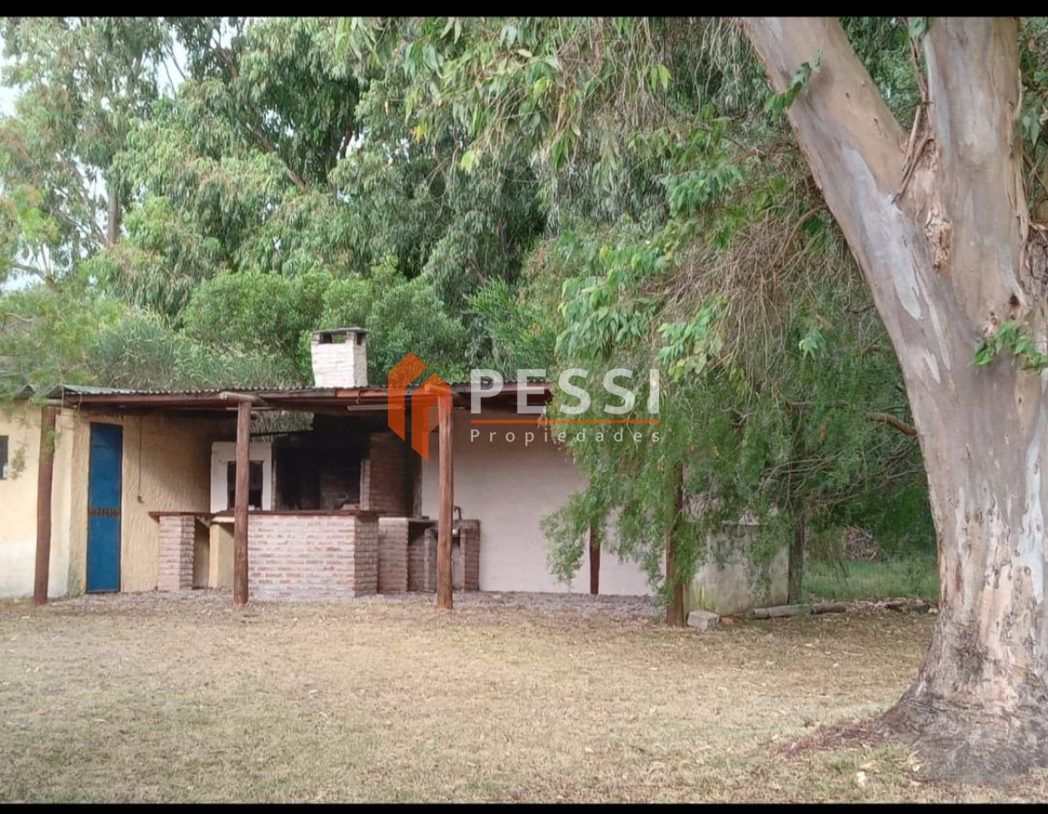 Casa ID.2484/Venta-casa-4-dormitorios-en-Las-Flores - Venta casa 4 dormitorios en Las Flores