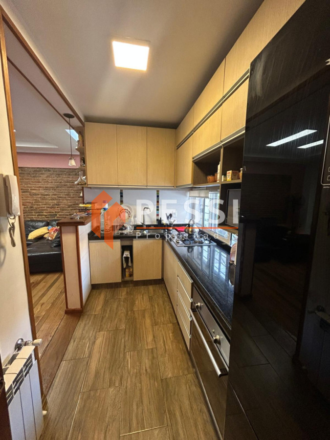 Casa ID.2483/Venta-casa-3-dormitorios-y-apartamento-al-fondo-rentado-en-Brazo-Oriental- - Venta casa 3 dormitorios y apartamento al fondo rentado en Brazo Oriental 