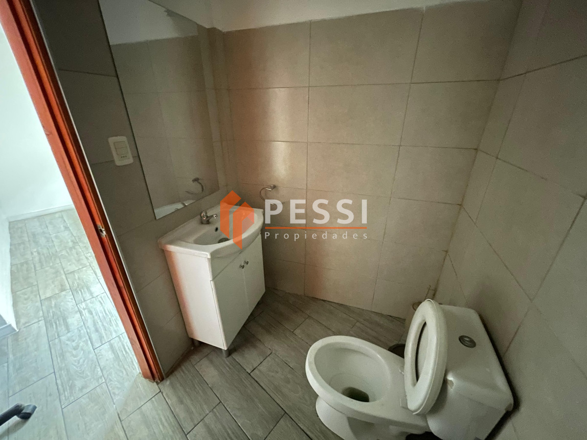 Casa ID.2392 - Alquiler apartamento tipo casa de 2 dormitorios en Aguada