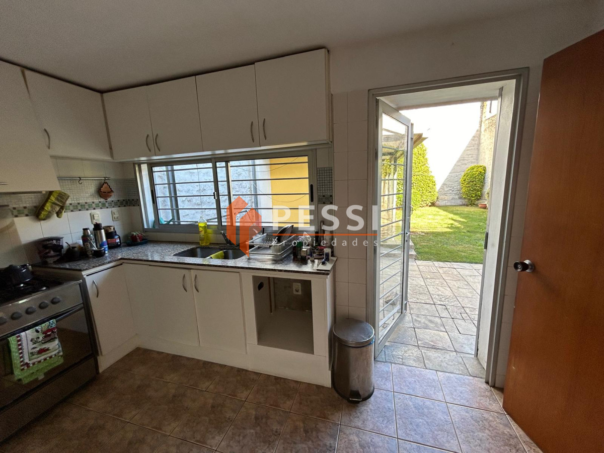 Casa ID.2451/Venta-casa-3-dormitorios-en-punta-carretas - Venta casa 3 dormitorios en punta carretas