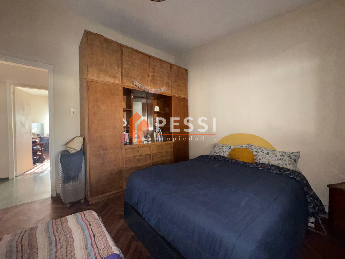 Casa ID.2463/Venta-casa-de-2-dormitorios-con-garage-y-gran-terreno-en-Sayago - Venta casa de 2 dormitorios con garage y gran terreno en Sayago