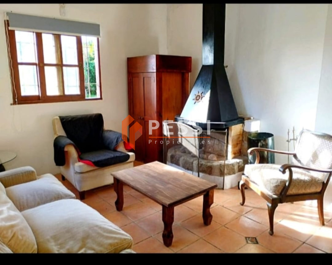 Casa ID.2484/Venta-casa-4-dormitorios-en-Las-Flores - Venta casa 4 dormitorios en Las Flores