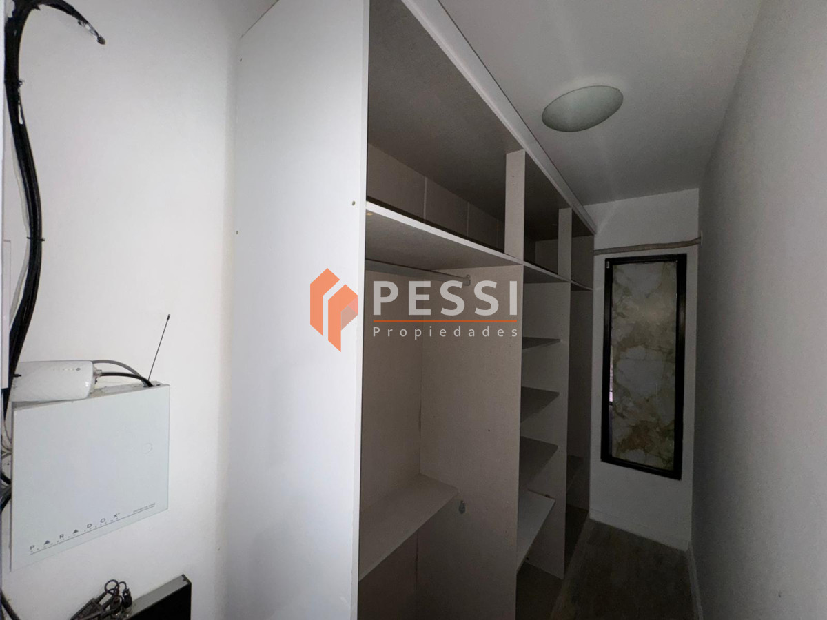 Casa ID.2498 - Alquiler Casa 3 dormitorios con parrillero y garage en Parque Miramar