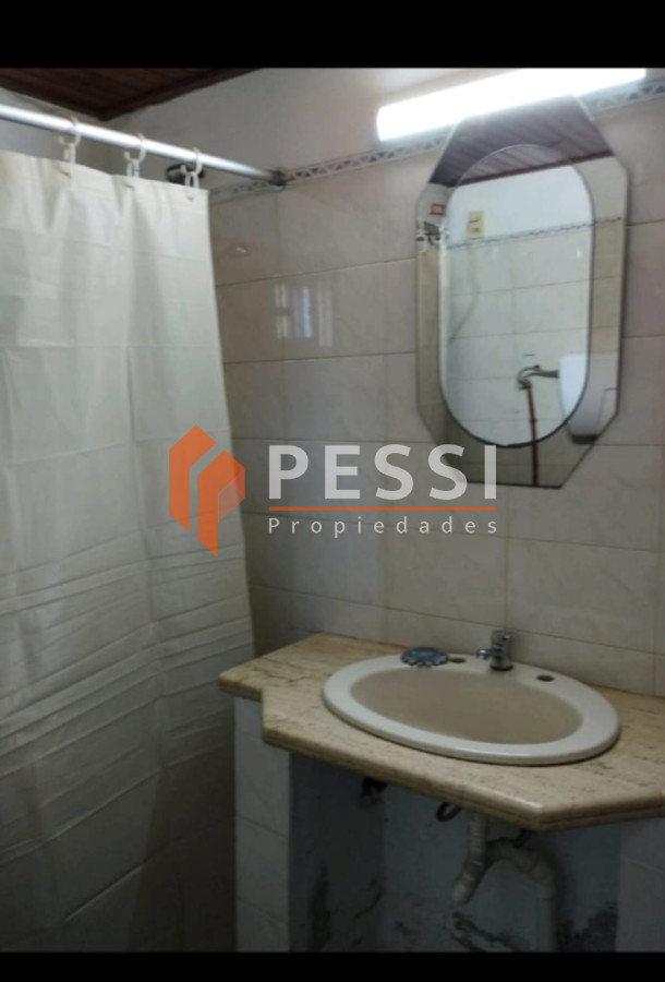 Casa ID.2484/Venta-casa-4-dormitorios-en-Las-Flores - Venta casa 4 dormitorios en Las Flores