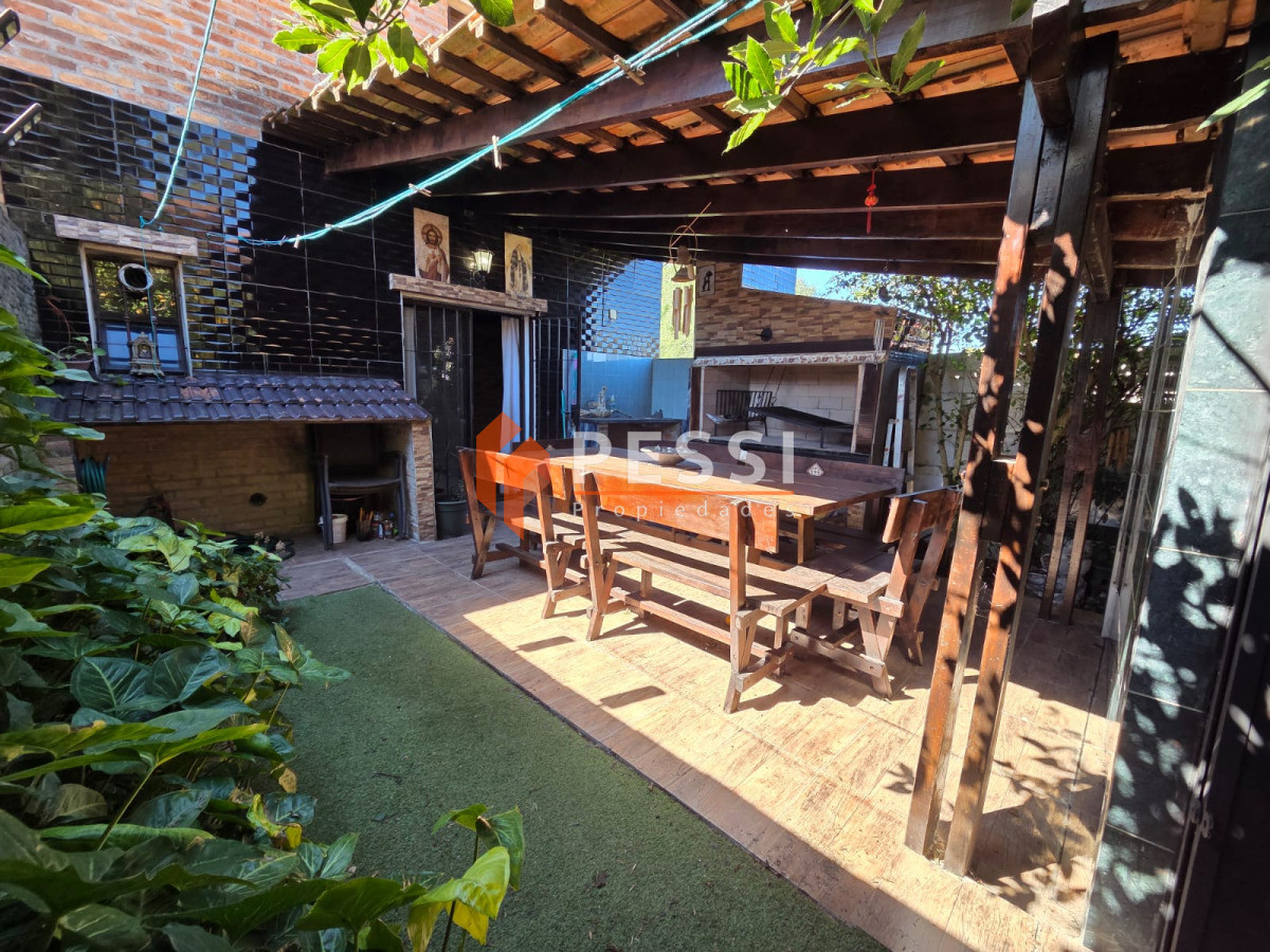 Casa ID.2480/Venta-casa-3-dormitorios-y-barbacoa-en-Ciudad-de-la-Costa - Venta casa 3 dormitorios y barbacoa en Ciudad de la Costa