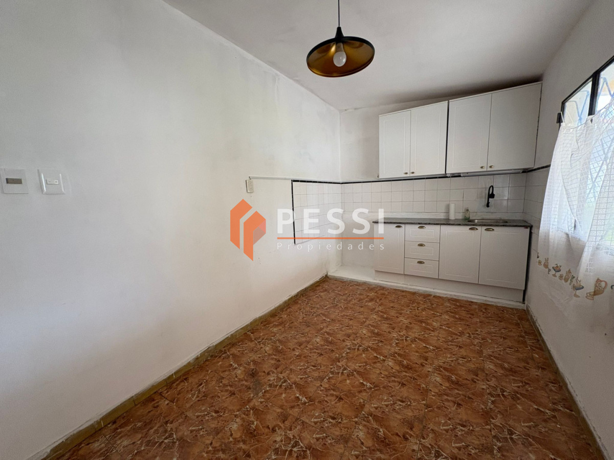 Casa ID.2565/Venta-casa-2-dormitorios-con-muy-buen-terreno-en-Lagomar - Venta casa 2 dormitorios con muy buen terreno en Lagomar