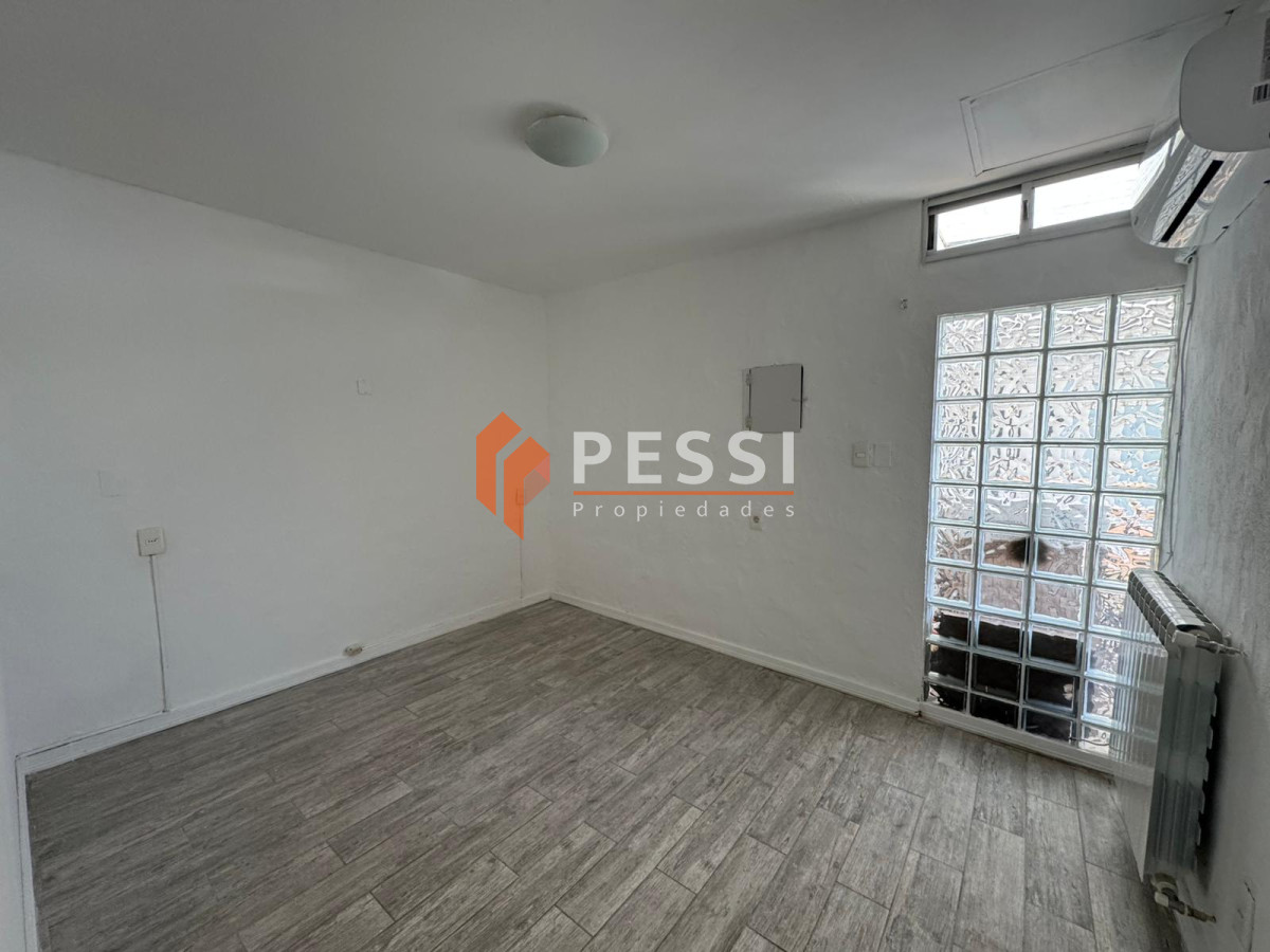 Casa ID.2498 - Alquiler Casa 3 dormitorios con parrillero y garage en Parque Miramar