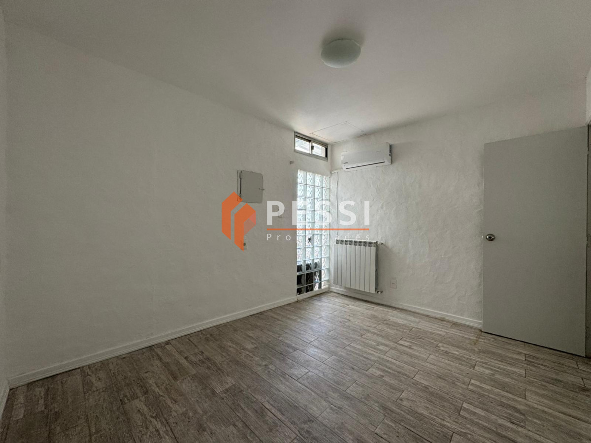 Casa ID.2498 - Alquiler Casa 3 dormitorios con parrillero y garage en Parque Miramar