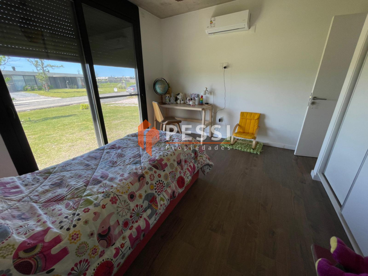 Casa ID.2482/Venta-casa-4-dormitorios,-3-baños-y-piscina-en-La-Juana - Venta casa 4 dormitorios, 3 baños y piscina en La Juana