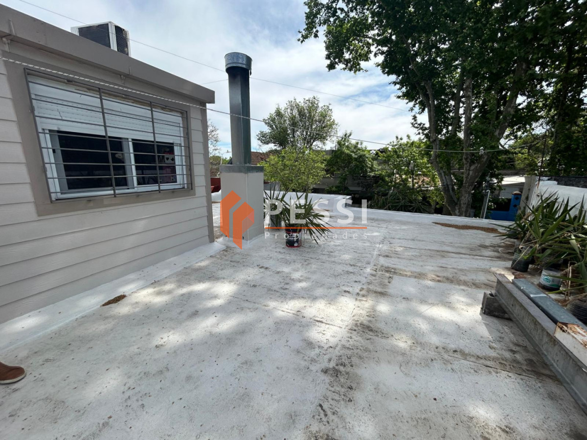 Casa ID.2483/Venta-casa-3-dormitorios-y-apartamento-al-fondo-rentado-en-Brazo-Oriental- - Venta casa 3 dormitorios y apartamento al fondo rentado en Brazo Oriental 