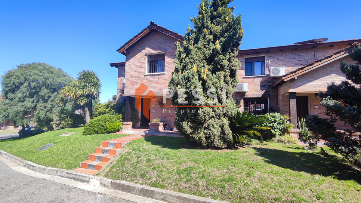 Casa ID.2480/Venta-casa-3-dormitorios-y-barbacoa-en-Ciudad-de-la-Costa - Venta casa 3 dormitorios y barbacoa en Ciudad de la Costa