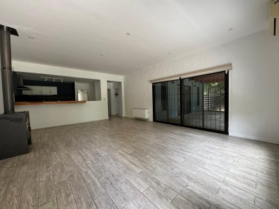 Alquiler Casa 3 dormitorios con parrillero y garage en Parque Miramar