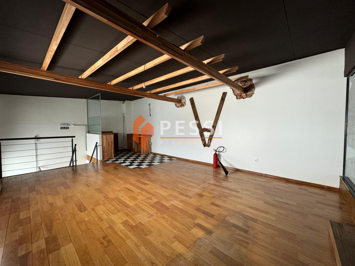 Local Comercial ID.2405/Venta-local-comercial-en-Pocitos - Venta local comercial en Pocitos