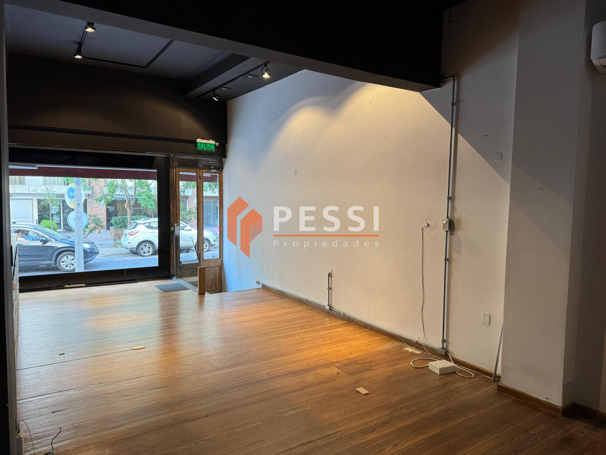 Local Comercial ID.2405/Venta-local-comercial-en-Pocitos - Venta local comercial en Pocitos