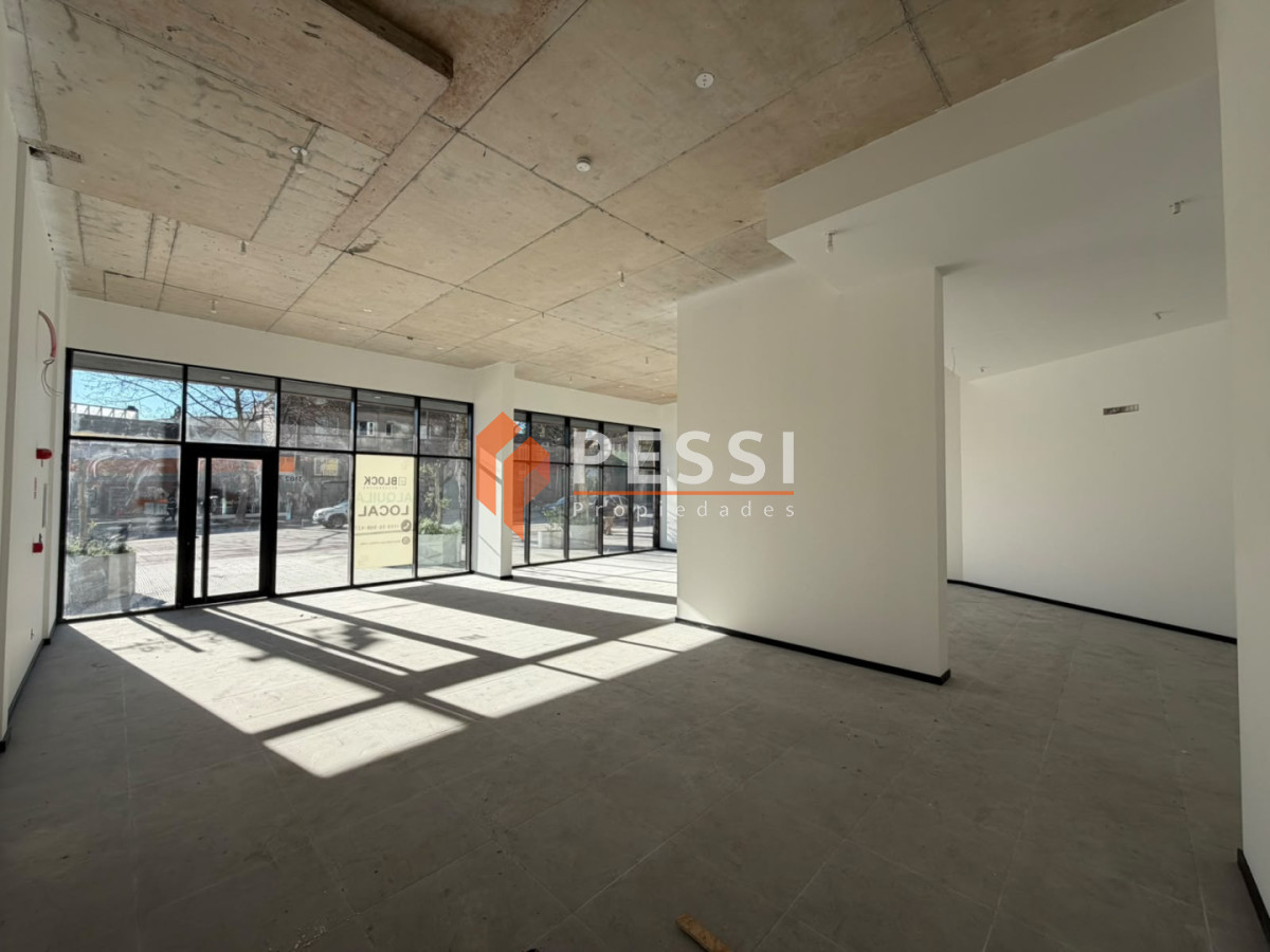 Local Comercial ID.2545/Alquiler-local-comercial-en-La-Blanqueada - Alquiler local comercial en La Blanqueada