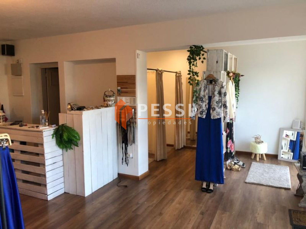 Local Comercial ID.1238 - Local en alquiler Carrasco 