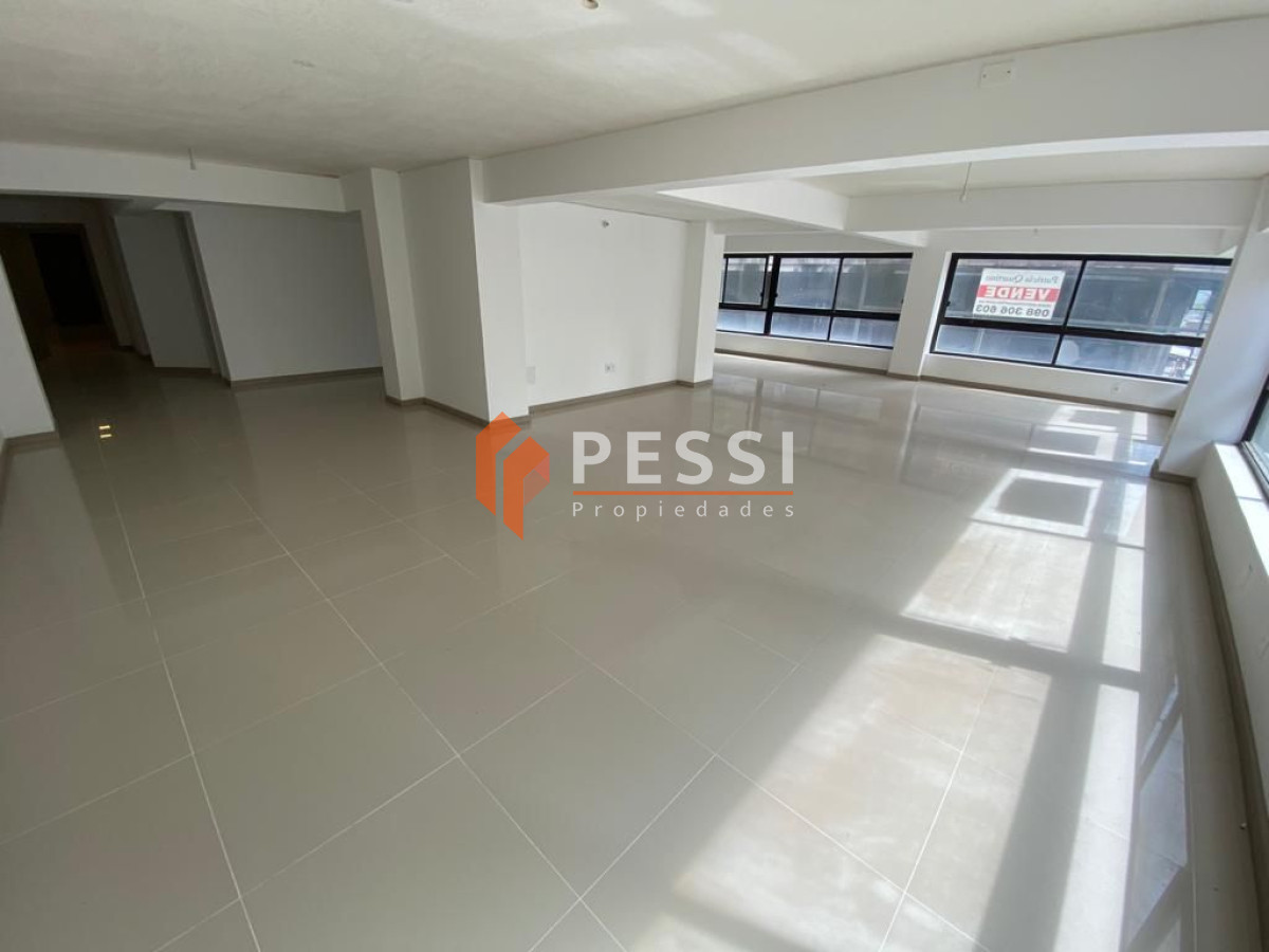 Local Comercial ID.797/Local-en-venta-Centro- - Local en venta Centro 