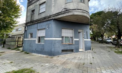 Venta local comercial en esquina, barrio Buceo