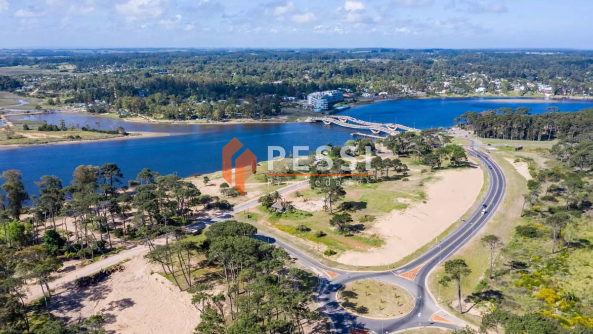 Terreno ID.2327/Venta-de-terreno-en-Punta-Del-Este - Venta de terreno en Punta Del Este