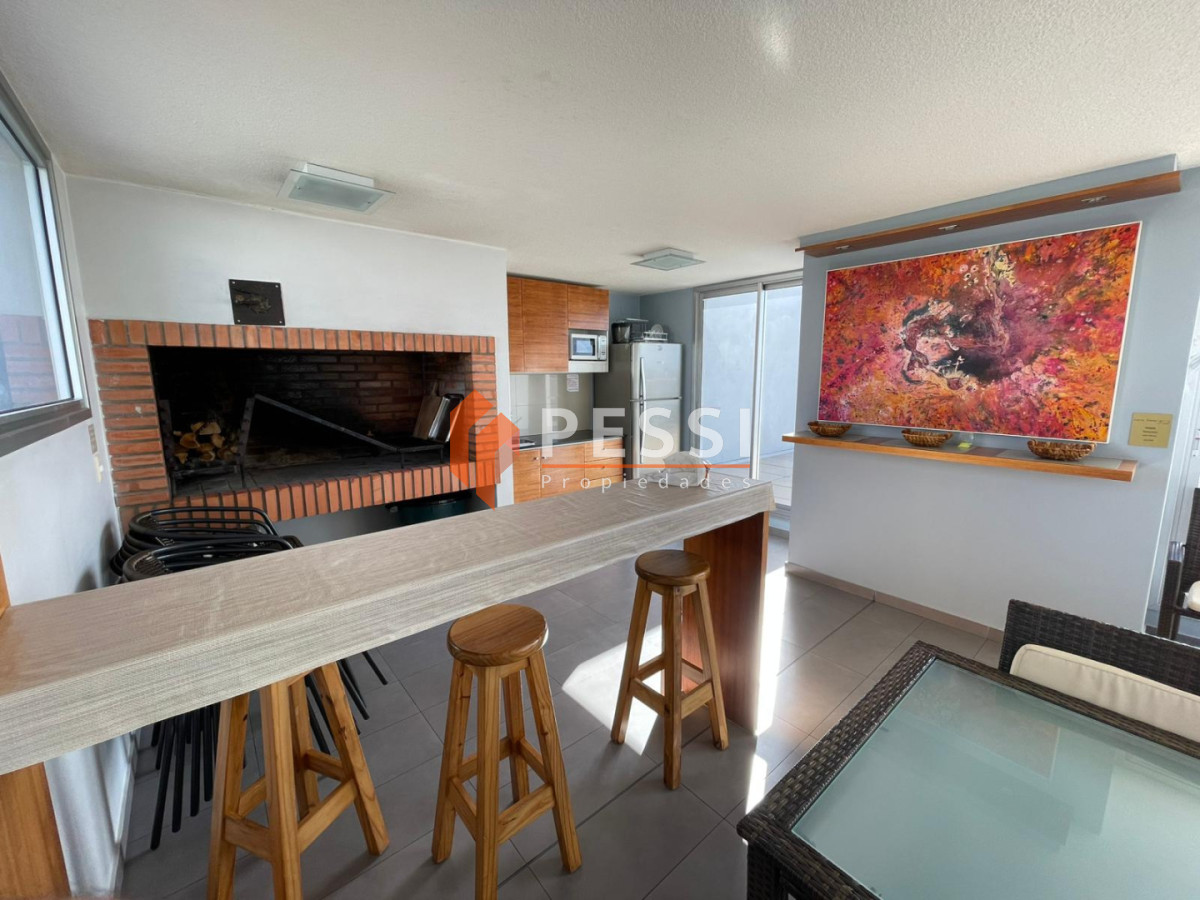 Apartamento ID.1432 - Venta monoambiente con terraza y garage en Pocitos