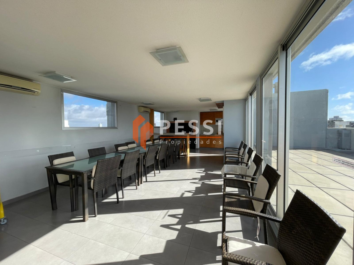 Apartamento ID.1432 - Venta monoambiente con terraza y garage en Pocitos