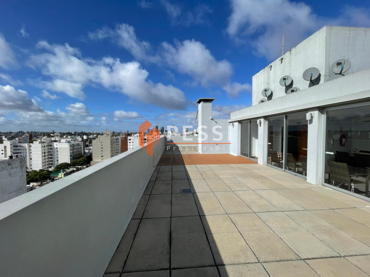 Apartamento ID.1432 - Venta monoambiente con terraza y garage en Pocitos