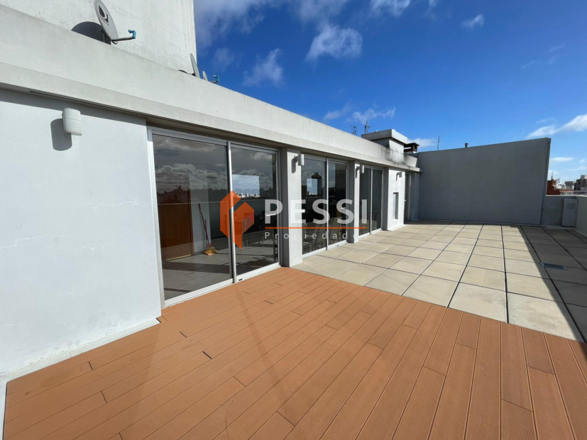 Apartamento ID.1432 - Venta monoambiente con terraza y garage en Pocitos