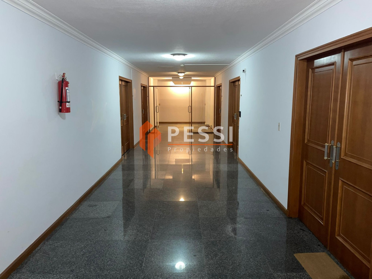 Oficina ID.2223/Oficinas-en-Venta--Pessi-Propiedades - Venta oficina en Centro